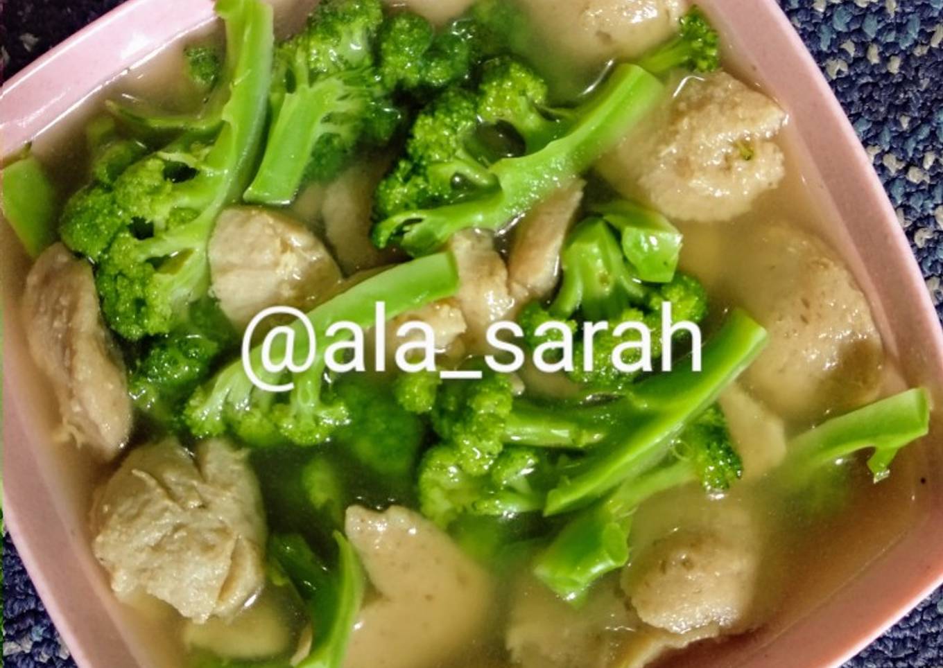 Brokoli kuah bakso simple