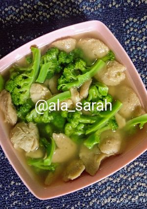 Foto resep Brokoli kuah bakso simple