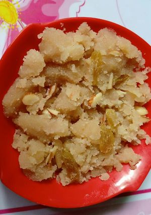 सूजी का हलवा (suji ka halwa recipe in Hindi) रेसिपी मुख्य फोटो