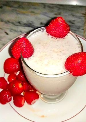 A picture of Strawberry Shake.