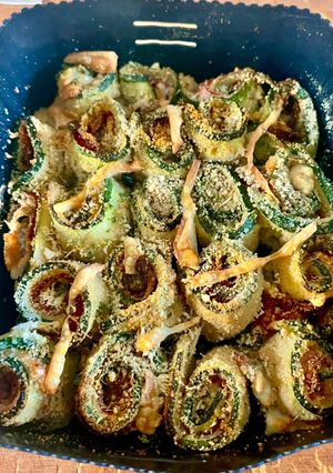 Une photo de Petits roulés de courgettes (jambon ou chorizo) fromage