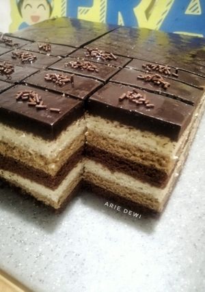 Foto resep Moist Tiramisu Steam Cake with Choco Ganache