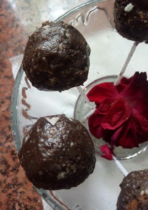 A picture of Oreo lolypops.