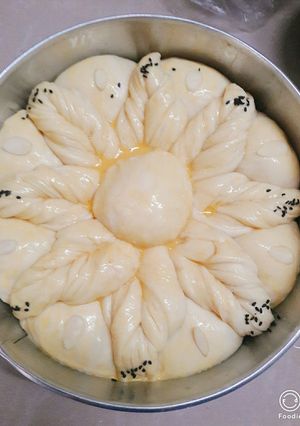 Hình của món Bánh mì ngọt tạo hình.