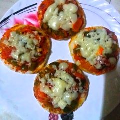 A picture of Bread piza.