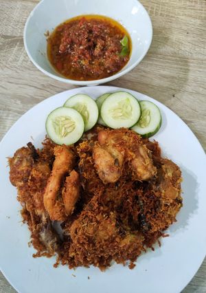 Foto resep Ayam serundeng simple + sambal