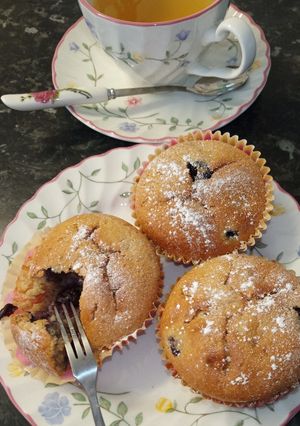 A picture of Blueberry and banana muffins.