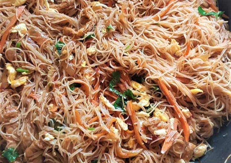 How to Make Any-night-of-the-week Malaysian Mee Hoon Goreng