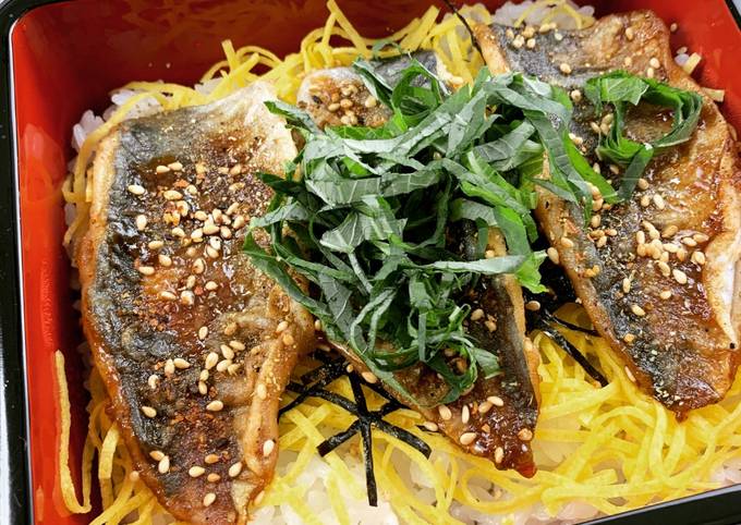 Step-by-Step Guide to Make Award-winning Horse Mackerel Kabayaki on Rice Packed with Umami Taste of Shiitake Powder