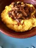 Polenta con champiñones salteados🍄al jengibre🍄