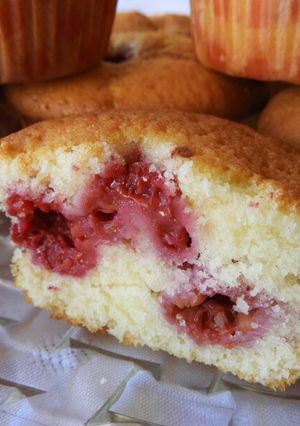 Φωτογραφία της συνταγής Raspberry Muffins - Κεκάκια με Σμέουρα