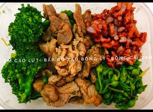 Hình của món Bắp bò xào bông cải - hoa thiên lý (gymmer).