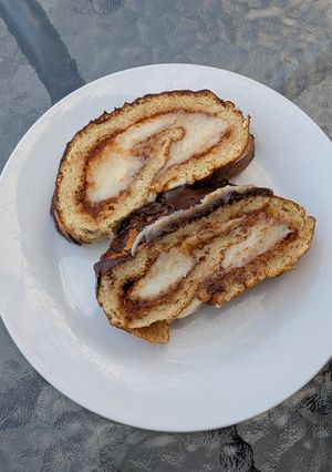 Mézes krémes tekercs recept fotója