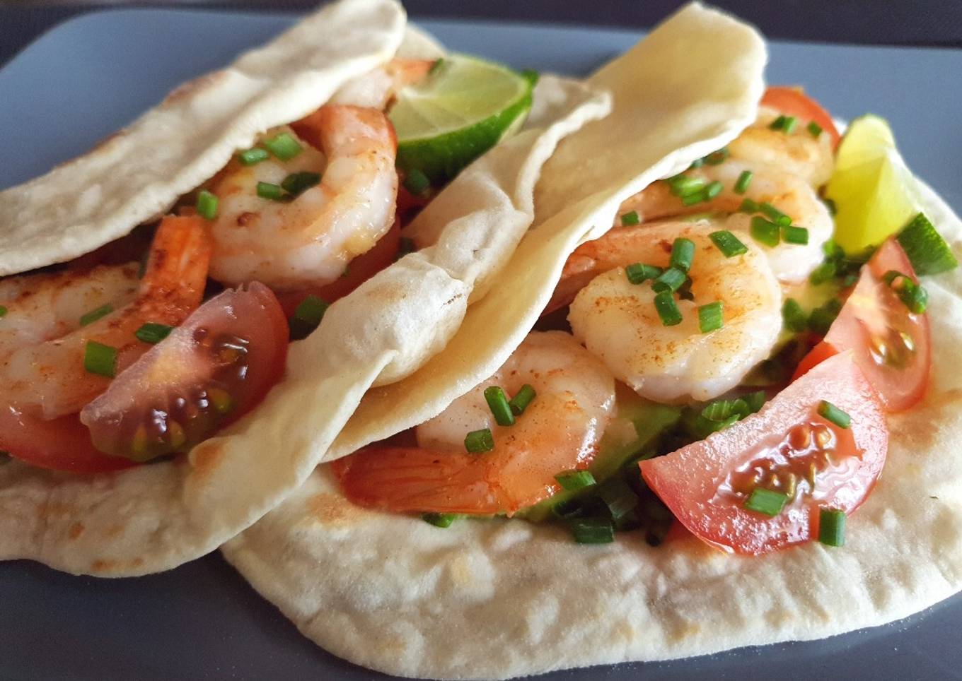 Fajitas con Gambas 🦐 y Aguacate 🥑