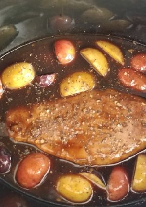A picture of Pork Loin Balsamic & Honey crock-pot.