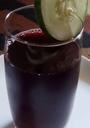 A picture of Zobo drinks.