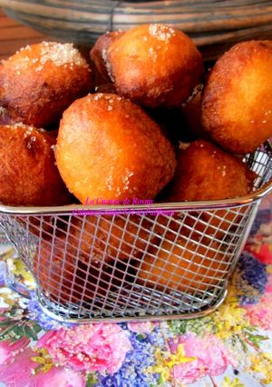 Une photo de Des petits beignets au sucre