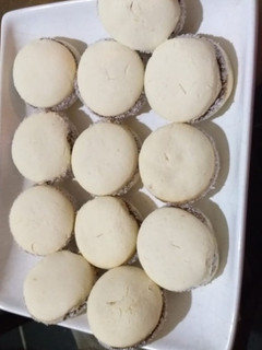 Una foto de Alfajores de maicena sin manteca