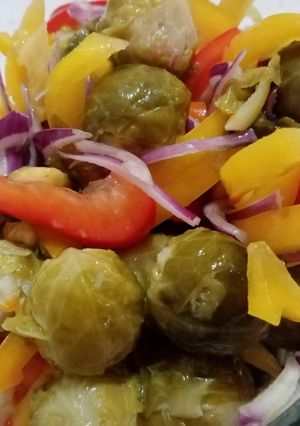O poză a rețetei Salată de varză Bruxelles.