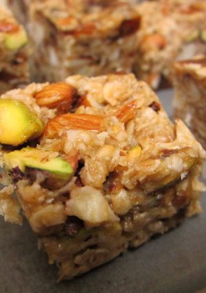 A picture of Healthy No-Bake Oatmeal, Dates And Assorted Nuts Energy Bars.