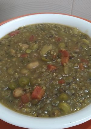 બાજરા ની મસાલા ખીચડી (Bajra Masala Khichdi Recipe In Gujarati) રેસીપી મુખ્ય ફોટો