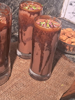 A picture of Hershey 's cocoa almond shake.