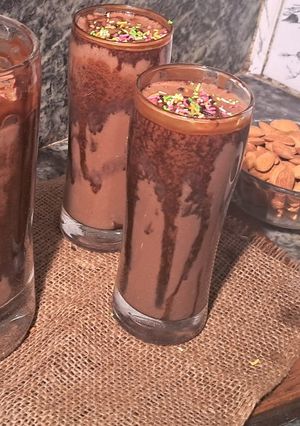 A picture of Hershey 's cocoa almond shake.