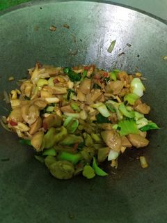 Foto resep Tumis Bakso Sawi Jamur