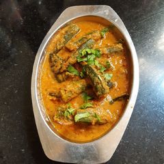A picture of Bhindi curry.