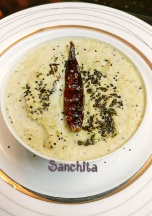 A picture of Coconut Chana Chutney.