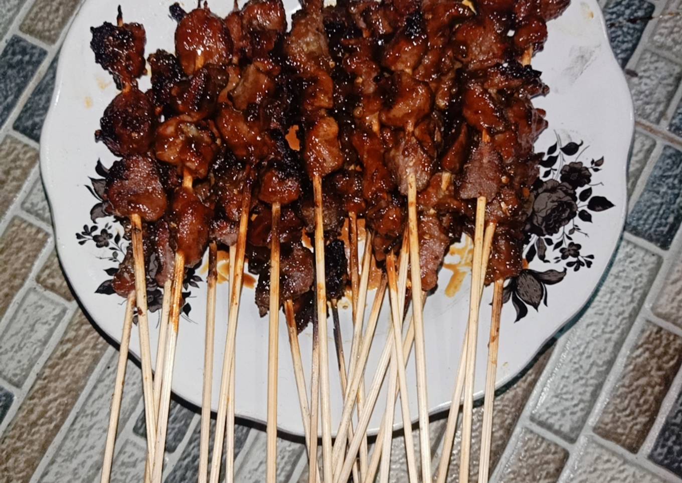 Sate Kambing Empuk & Gurih