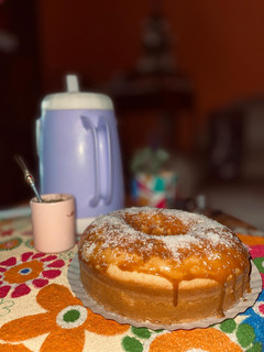 Una foto de Torta de vainilla con dulce de leche y coco🍩👩🏻🍳