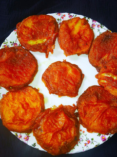 आलू के पकौड़े (aloo ke pakode recipe in Hindi) रेसिपी मुख्य फोटो