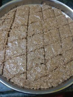 માંડવી પાક(mandvi paak recipe in Gujarati) રેસીપી મુખ્ય ફોટો