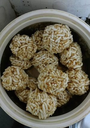 A picture of Mudi ke laddoo.
