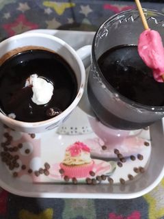 હોટ ચોકલેટ (Hot Chocolate Recipe In Gujarati) રેસીપી મુખ્ય ફોટો