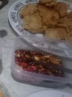 Foto resep Tahu Pong Isi Ayam + Sambal Kecap