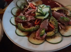 Una foto de Sashimi de jurel