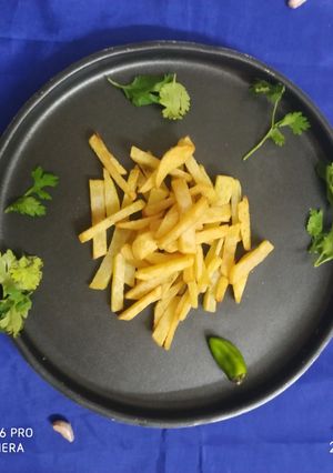 ફીંગર ચીપ્સ (Finger Chips Recipe In Gujarati) રેસીપી મુખ્ય ફોટો