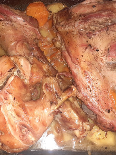 Una foto de Pollo y cordero a la cerveza