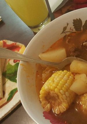 Una foto de Caldo de Hueso de Res