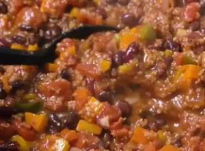 Foto de Chilli vegan com abacate