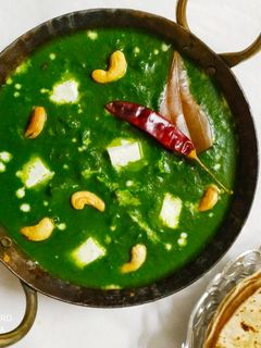 કાજુ પાલક પનીર રેસીપી મુખ્ય ફોટો