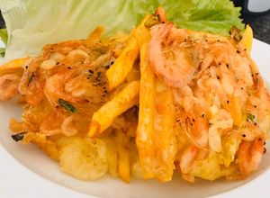 Hình của món Bánh tôm chiên khoai.