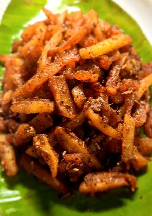 आलू भुजिया (Aloo bhujiya recipe in hindi) रेसिपी मुख्य फोटो