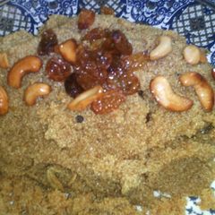 A picture of Jaggery rava kesari.
