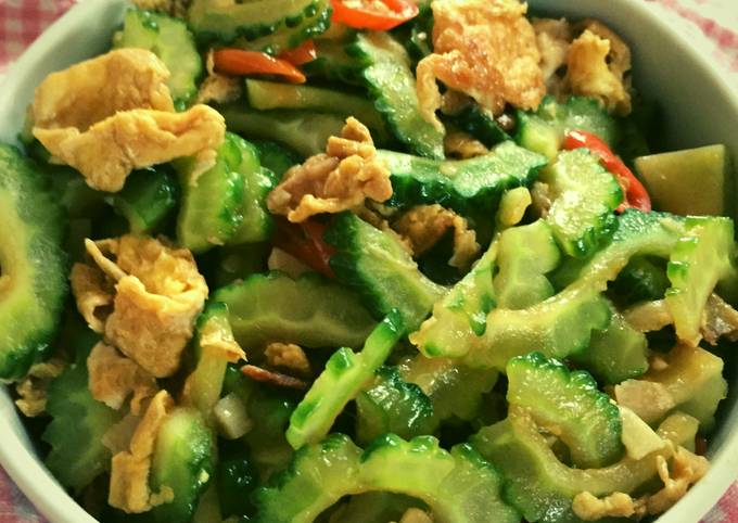 Bagaimana Membuat Tumis Pare dan Telur Anti Gagal