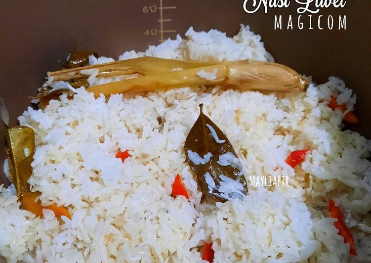 Cara Mudah Menyiapkan Nasi liwet magicom (santan), Mudah Banget
