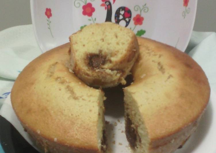 Bolo simples recheado