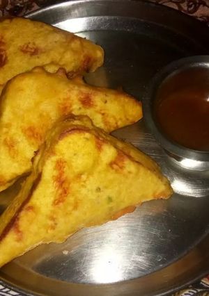 બ્રેડ પકોડા (Bread Pakora Recipe In Gujarati) રેસીપી મુખ્ય ફોટો